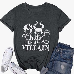 CHILLIN LIKE A VILLAIN tee
